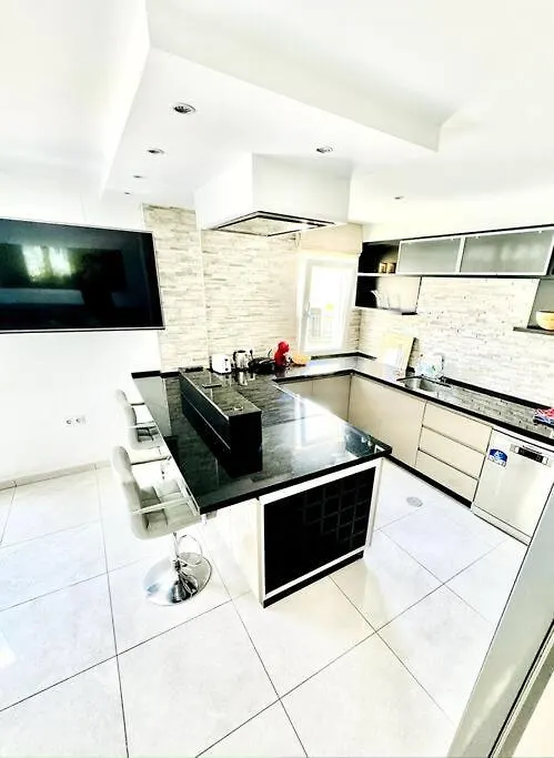 Central Flat Terrace & Bbq Benalmadena Apartment